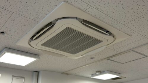 空調機更新工事　薬局／兵庫県尼崎市