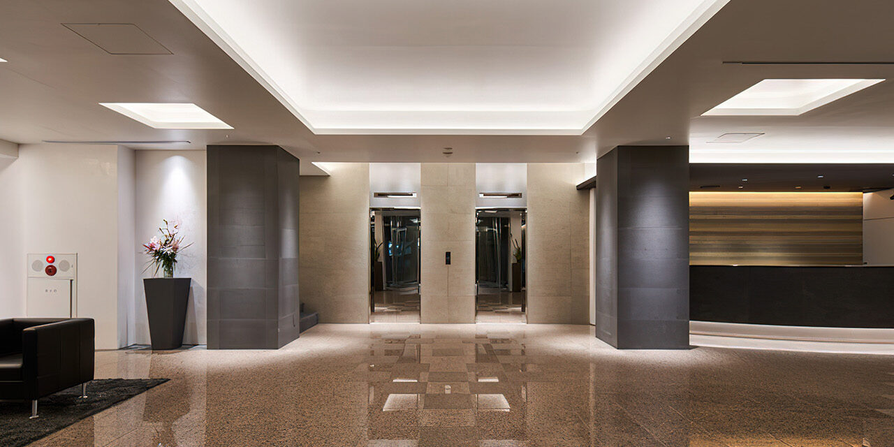 ホテルロイヤルガーデンホテル木更津　ロビー