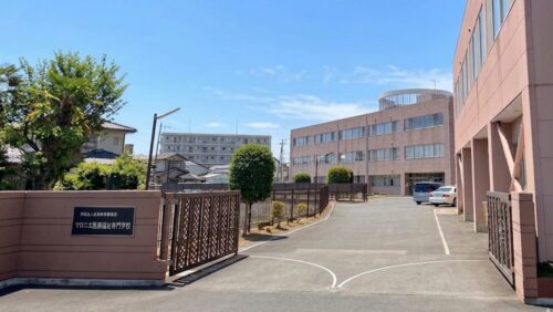 マロニエ医療福祉専門学校 様　空調機更新工事　学校／栃木県栃木市